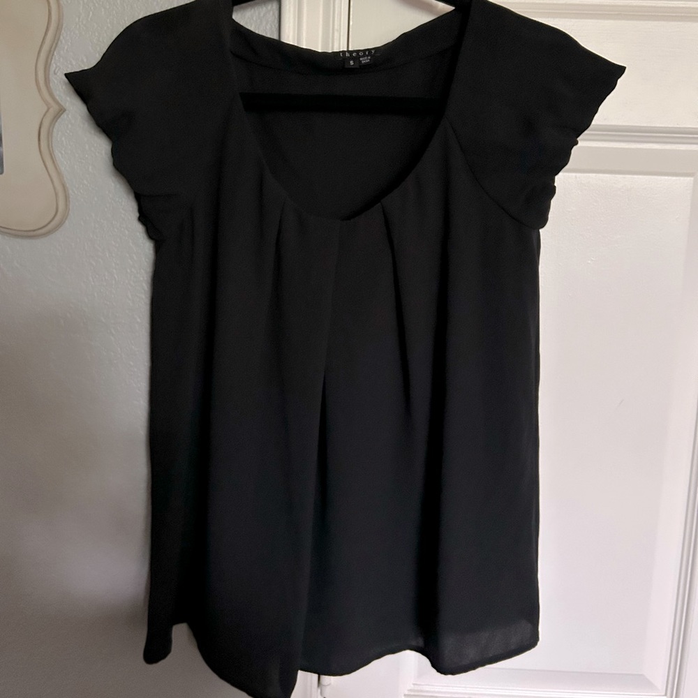Theory cap sleeve top size small